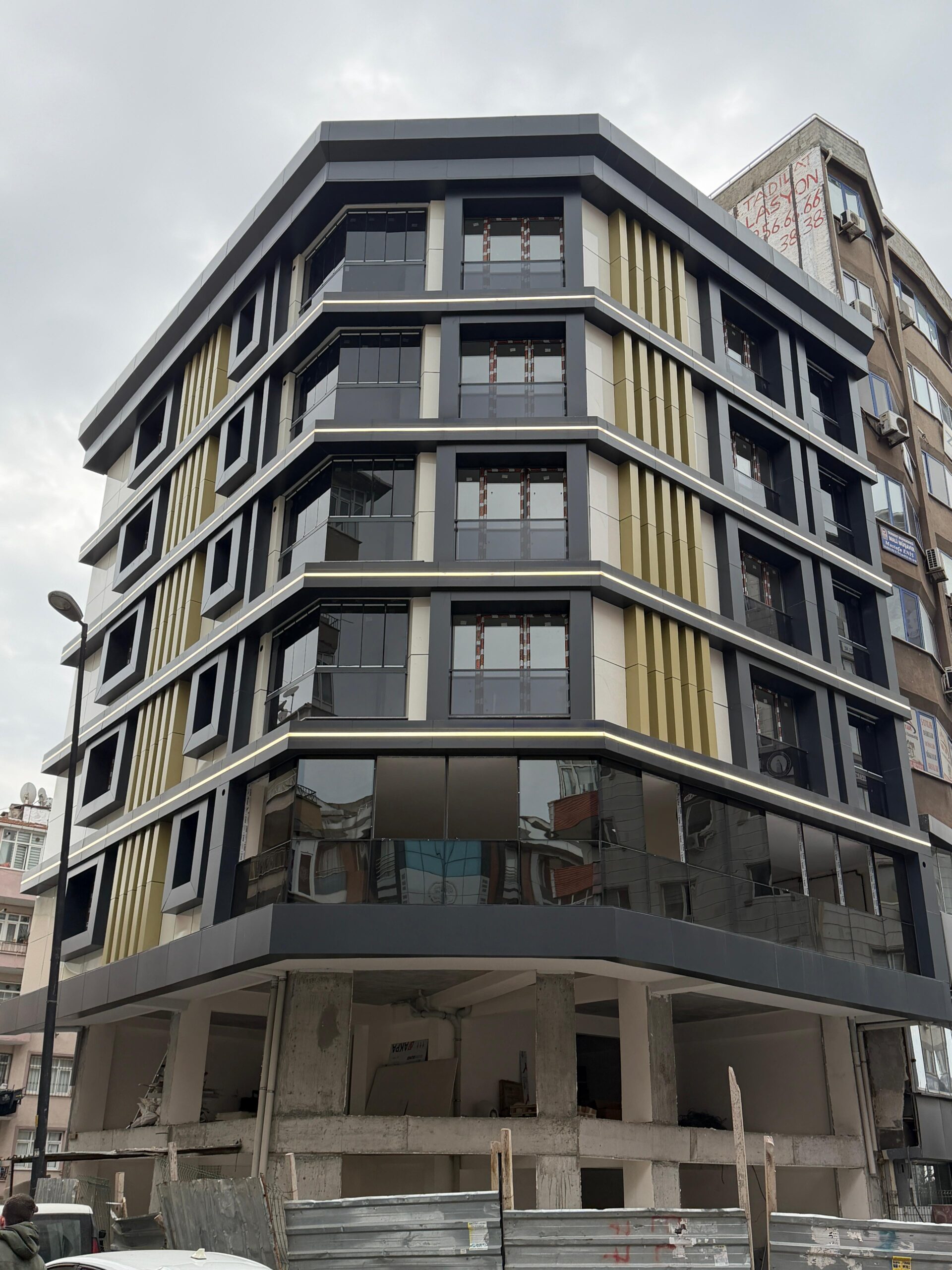 WhatsApp Image 2026-01-04 at 23.46.48 (2)